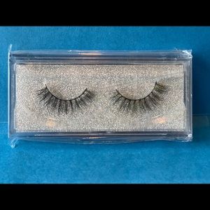 Mink lashes